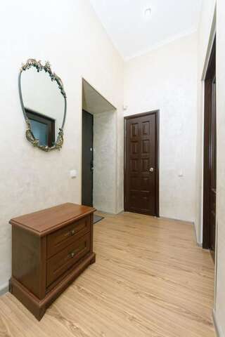 Апартаменты Apartment on Saksahanskoho Street Киев Апартаменты-15