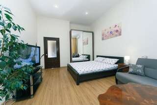 Апартаменты Apartment on Saksahanskoho Street Киев Апартаменты-24