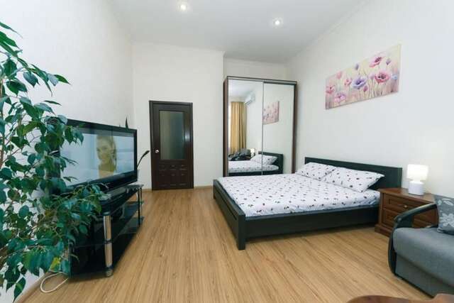 Апартаменты Apartment on Saksahanskoho Street Киев-6
